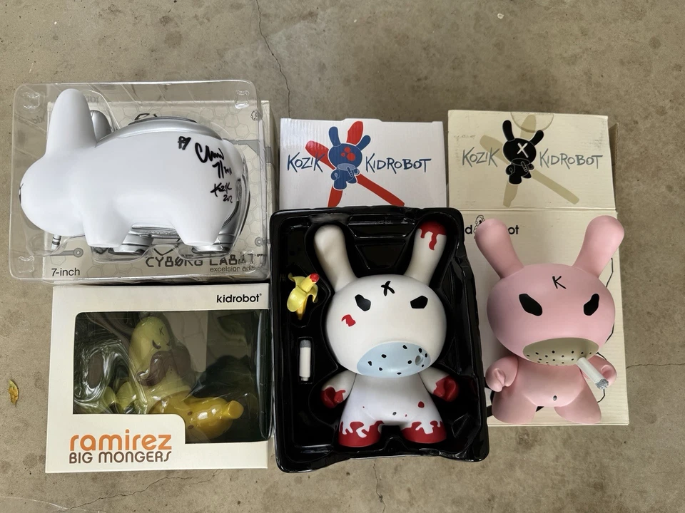 Frank Kozik Kidrobot Lof Of Rare Dunny’s Monger’s & Labbit Foto 2 de 4