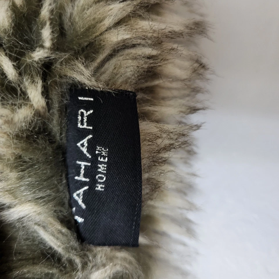 Funda de Almohada Tahari Home Felpa Imitación Piel Boho Chic Beige Marrón Felpa Suave 18x18 Foto 4 de 4