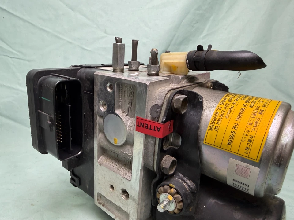 2006-2011 Lexus GS430 GS460 GS450H ABS Anti Lock Brake Pump 44510-30260 - Image 3 of 4