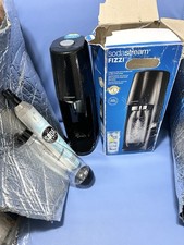 SodaStream Fizzi Sparkling Water, Black w/ a Bottle & New C02 Canister