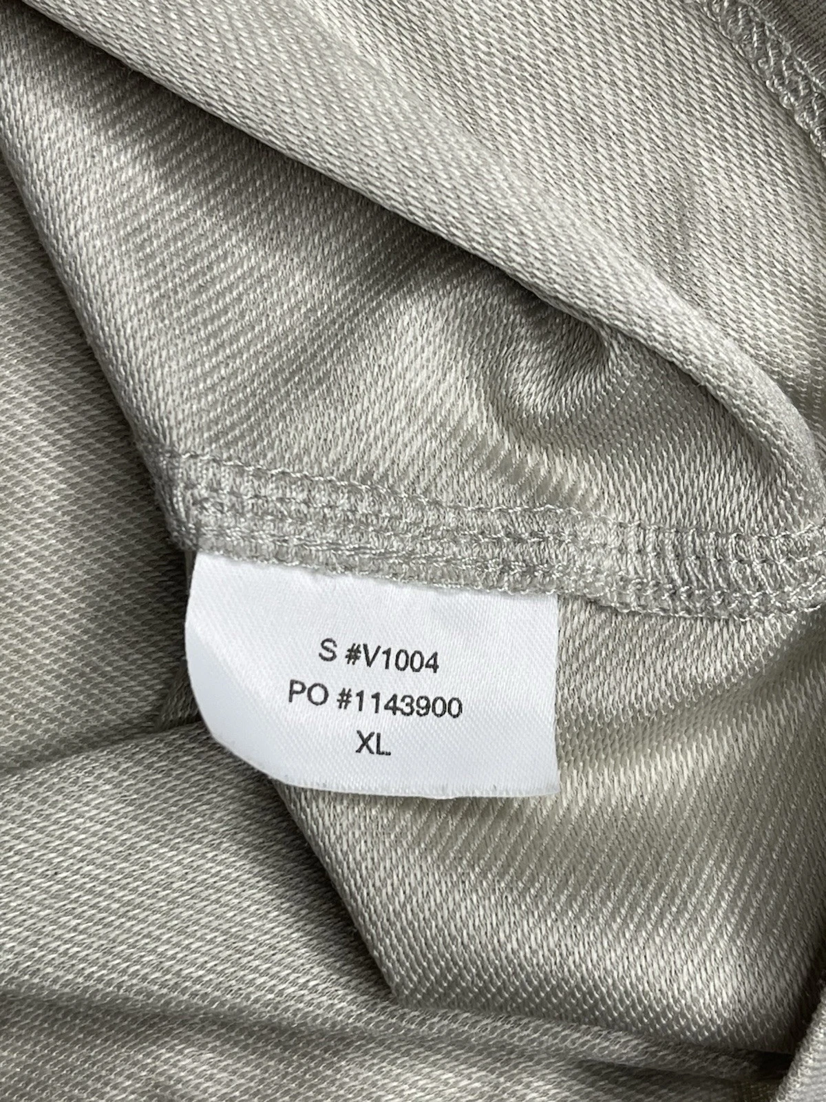 vuori knit twill branded logo shirt