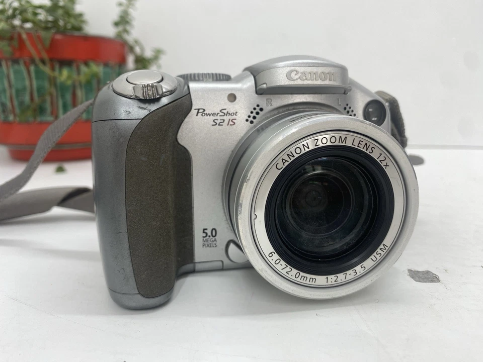 Canon Powershot S2 IS Faulty Spares Repair - Image 2 of 4