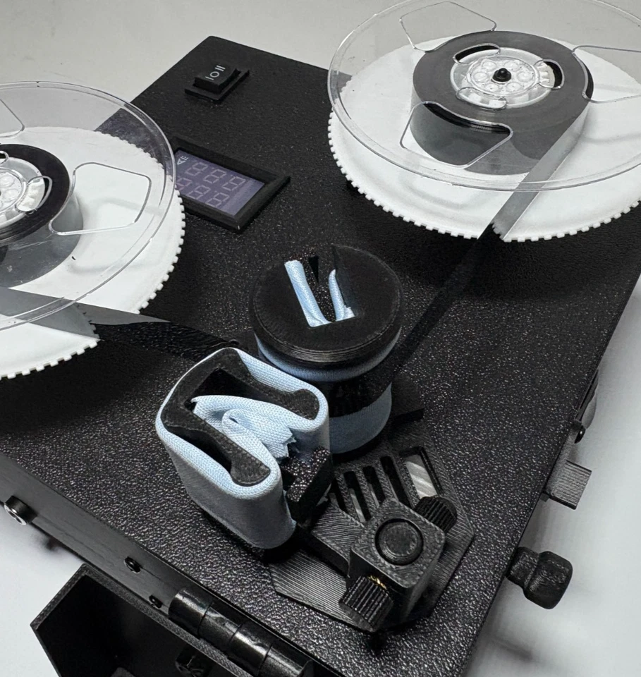 Video Tape Mould Cleaner 4.0 and power monitor.VHS,VHS-C,Betamax,MiniDV,8mm tape - Image 4 of 4