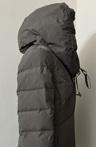 Tahari Grey Hooded Down Puffer Jacket Coat Sz 2 - Picture 10 of 15