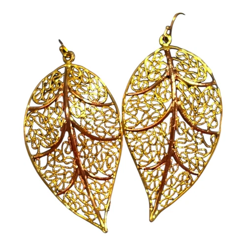Avon Vintage Leaf Earrings Gold And Rose Gold Colored Pierced Costume Jewelry
