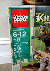2 EW LEGO CASTLE KINGDOMS KINGS CARRIAGE AMBUSH 7188 OUTPOST ATTACK 7948 KNIGHT 