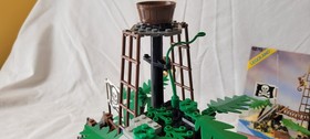 LEGO Pirates: Forbidden Island (6270)