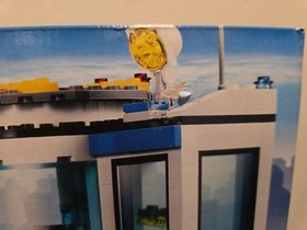 LEGO City Police Station (7498) NEW! SEALED!