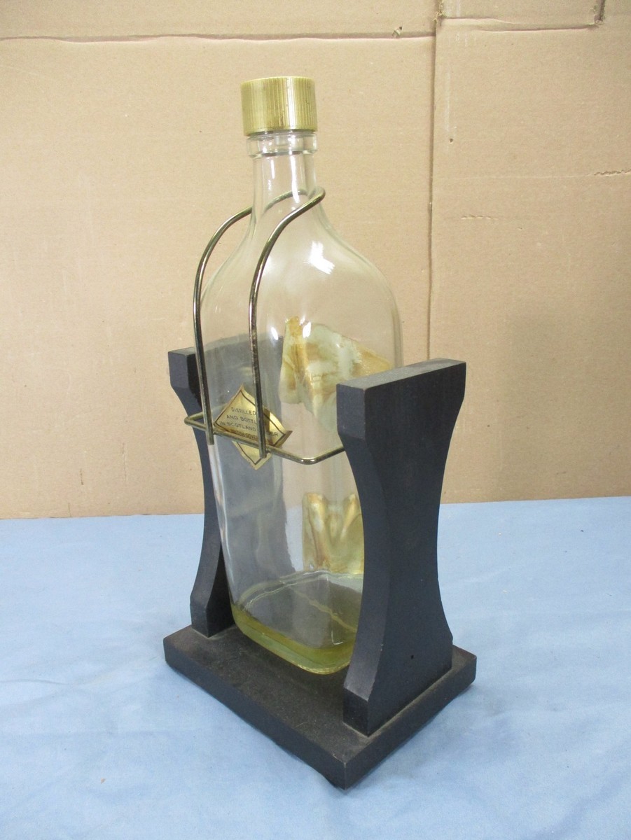 Vtg JOHNNIE WALKER Black Label Whiskey Bottle Wood Swing Cradle