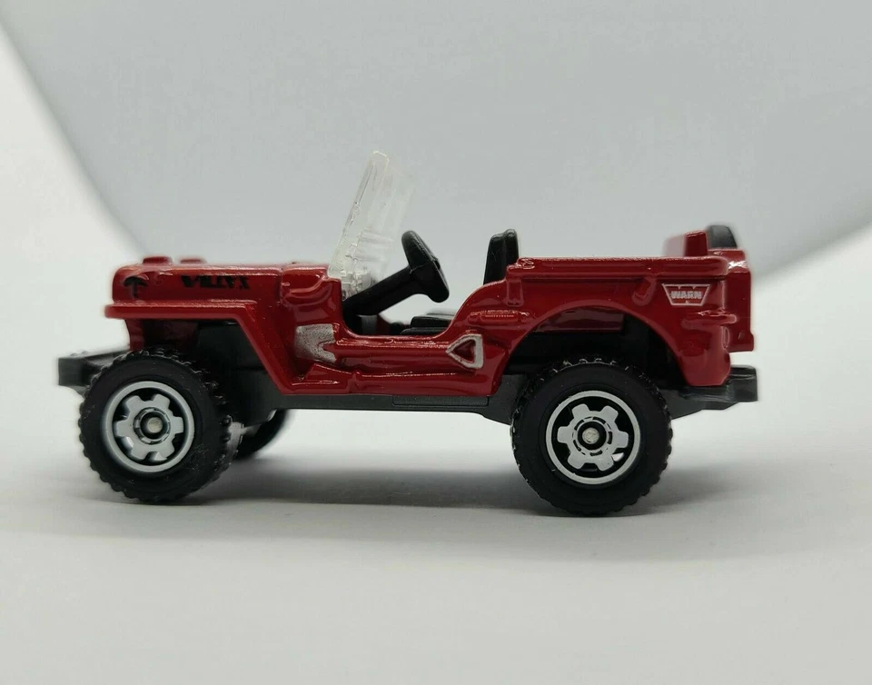 MATCHBOX-MODELLO JEEP 1948 WILLYS JEEP SCALA 1:64 COLORE ROSSO NR.100/100 NUOVO - Immagine 3 di 4