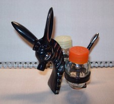 elvira salt and pepper shaker set