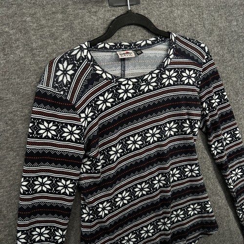 Kavu Base Layer Top Womens Size XS Blue Red Snowflake Nordic Shirt Trail Running - Picture 2 of 10