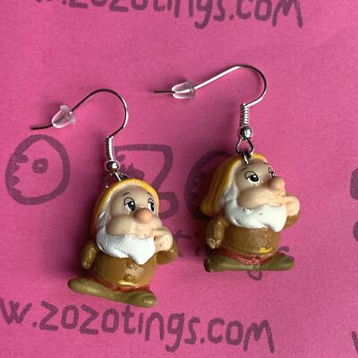 Schneewittchen Ohrringe ''Sneezy''
