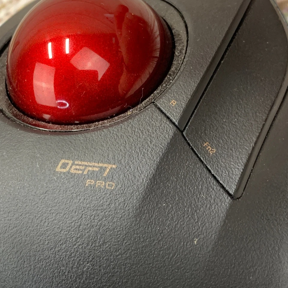 ELECOM Deft Pro Trackball Mouse M-DPT1MR Wireless Ergonomic 8 Button Bluetooth - Image 2 of 4