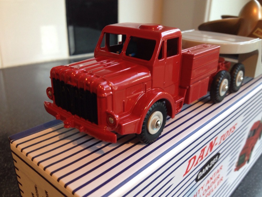 【akio_r_surf】DINKY No.986 MIGHTY ANTA s-l400.jpg