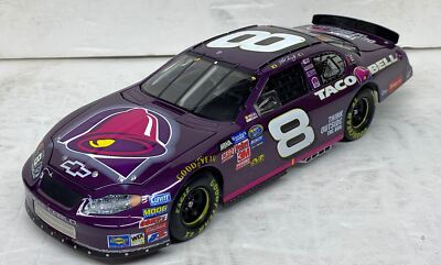 Action 1/24 Diecast Car #8 Martin Truex Jr. Taco Bell Raced Win
