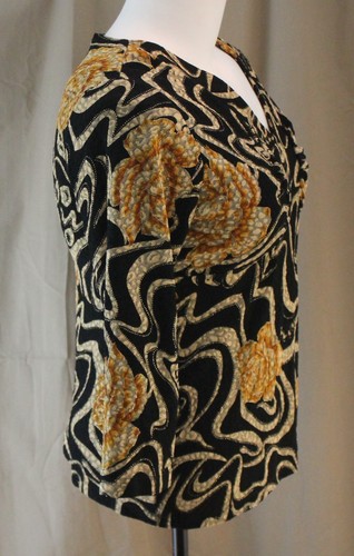Mirasol Stretch, Large, Black Multi Floral Knit Top, New with Tags - Picture 6 of 6