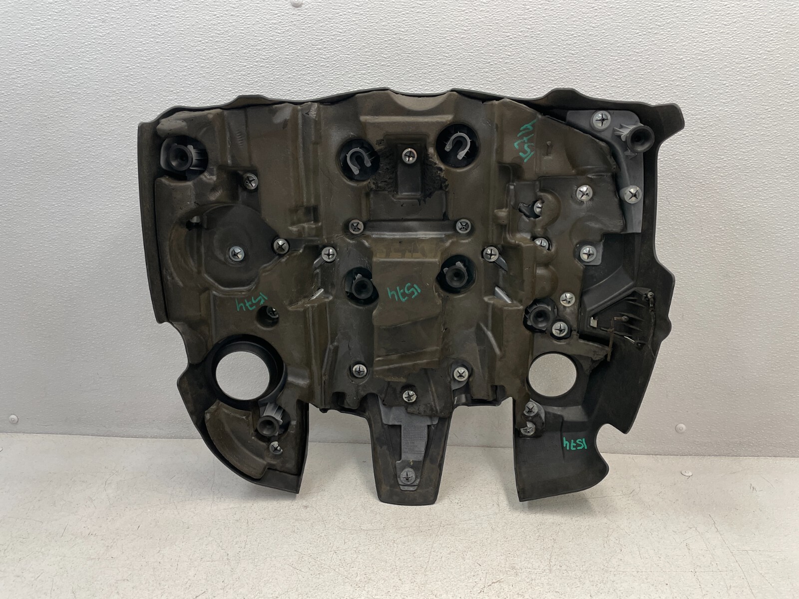 2014-2017 Maserati Quattroporte GTS Engine Motor Cover Lid 3.8L V8 1574 OEM