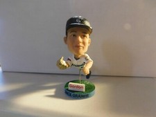 Bobbleheads & Statues