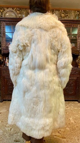 Vintage Handmade Genuine Peruvian Alpaca Fur Coat, New, Never Worn - Picture 5 of 10