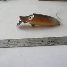 FISHING LURE UNKNOWN  2"  RIVER TYPE  MINNOW GOLD SCALE. GREAT COLOR