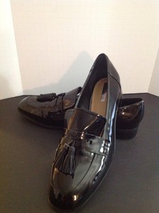 tahari loafers
