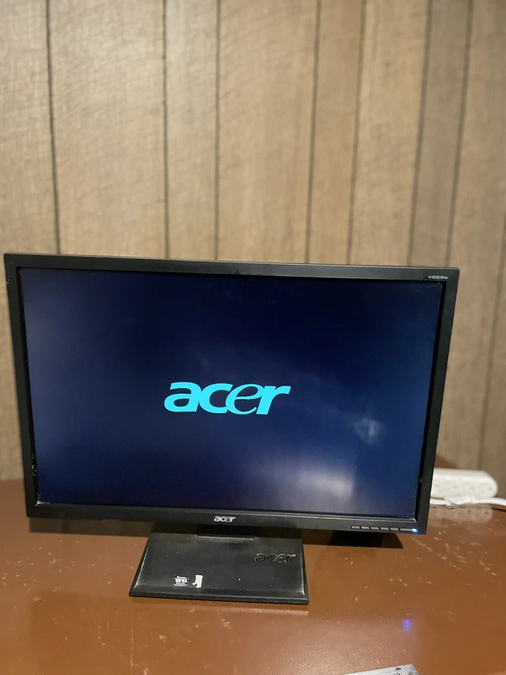 ACER V223W 22" 1680 X 1050 LCD MONITOR w/ VGA Cables For Mouse And Keyboard - Image 2 of 4
