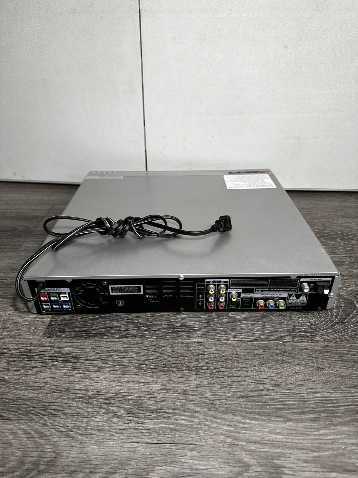 Samsung HTP38 5 Disc Dvd Changer 5.1 Channel Home Theater System