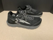 New! Mens Altra Torin 5 Black/Grey Athletic Running Shoes. Size 9. Awesome Shoes