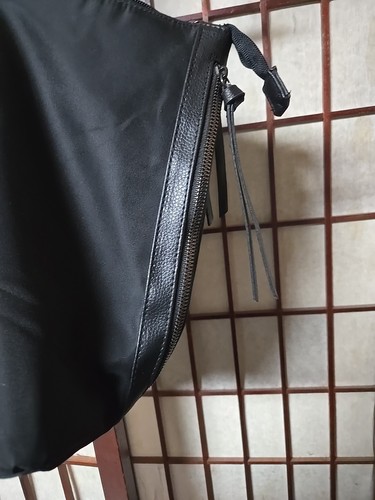 Botkier New York Over The Shoulder Handbag Black - Picture 4 of 6