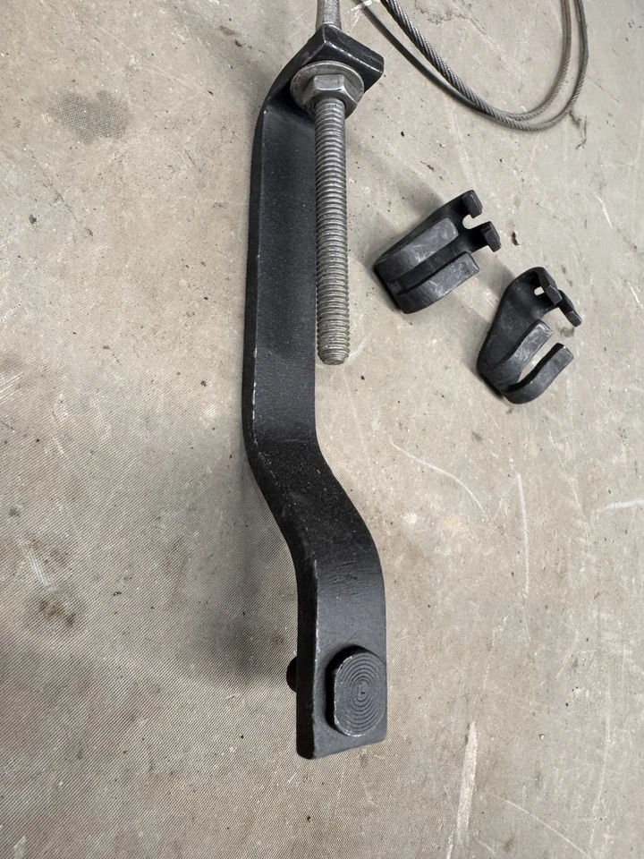 1955 1956 年雪佛兰 BelAir Nomad 停车紧急制动电缆支架联动 — 第 2/4 张图片