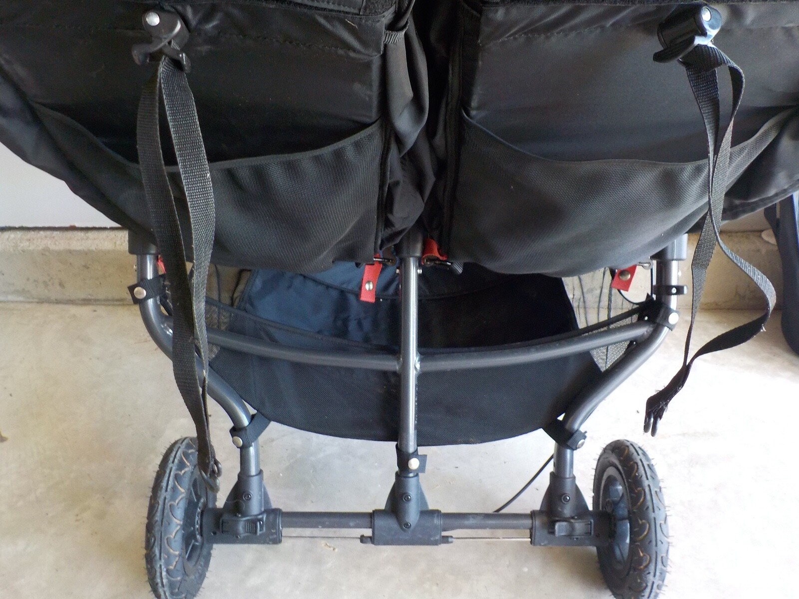 instep suburban safari jogging stroller