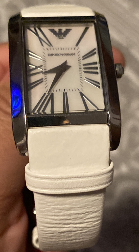Authentic Ladies Emporio Armani AR2046 White Leather Strap  display picture 2