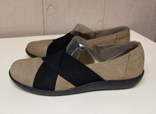 Clarks Womens Size 7M Flats Slip On Shoes Medora Jem Nubuck Stain Tan Black