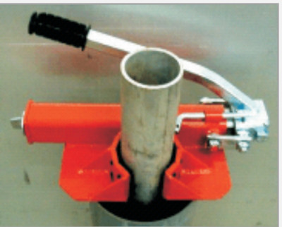 Kwik Klamp 2 Quick opening and strong holding clamp for 2-1/2  to 4  pipe sizes.