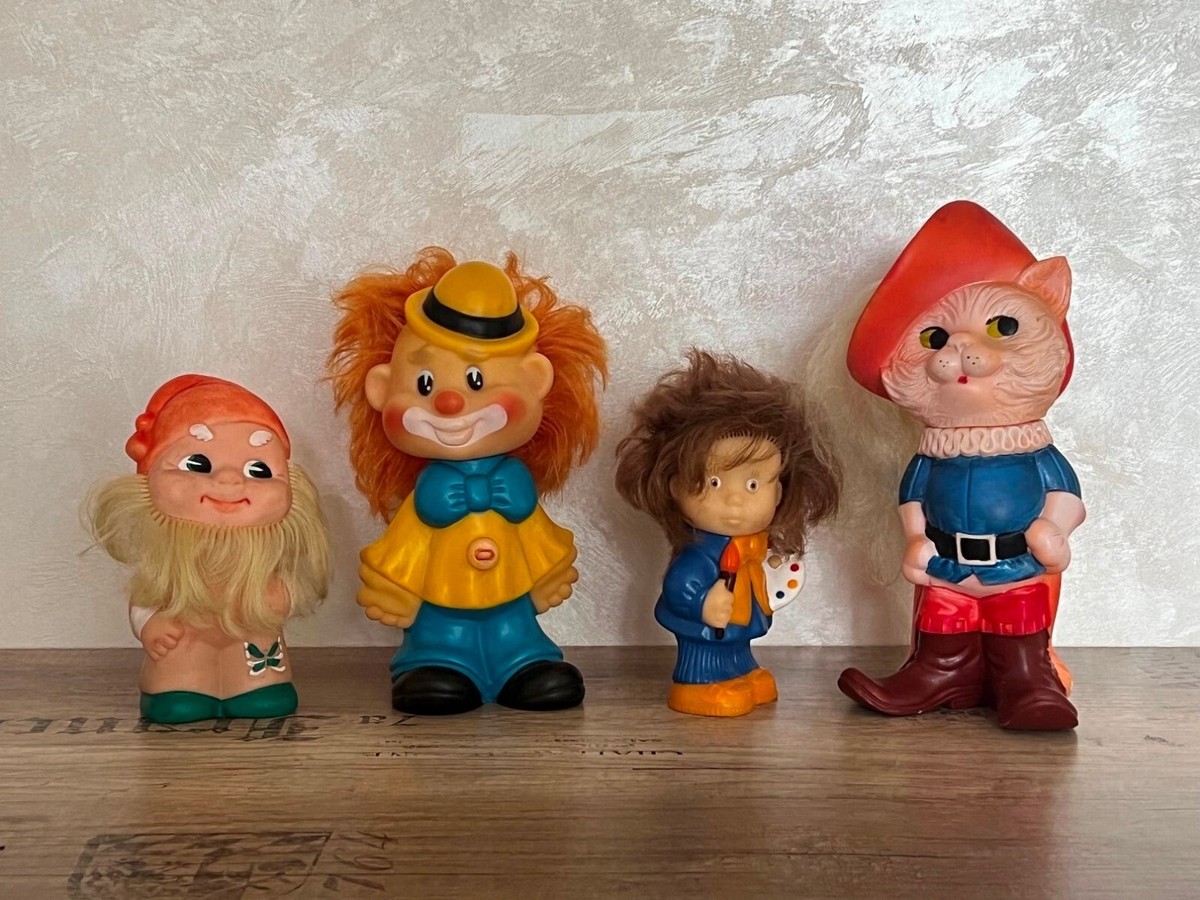 ロモノーソフ　フィギュリン　フィギュア　ミソサザイ　Made in USSR 4 pcs. Vintage Soviet Union USSR Rubber Toys Collectibles