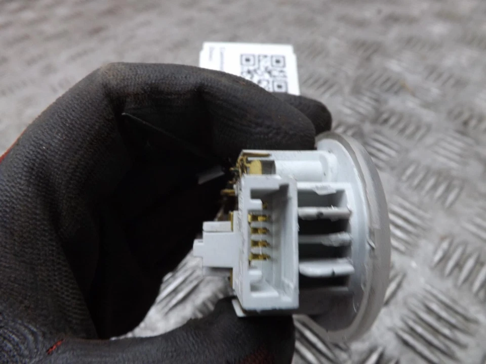 Lámpara de luz de cortesía interior techo Nissan Nv200 MK1 2009-2016N Foto 2 de 4