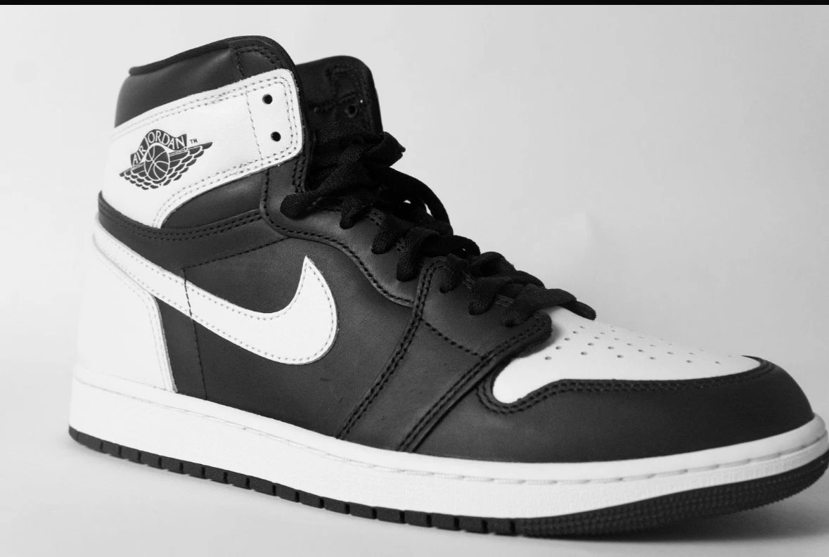 Jordan 1 Retro OG High Black White 2.0 for Sale - Authenticity