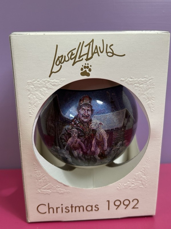 Vintage Lowell Davis 1992 “Born on a Starry Night” Christmas Ball Ornament 3x3”