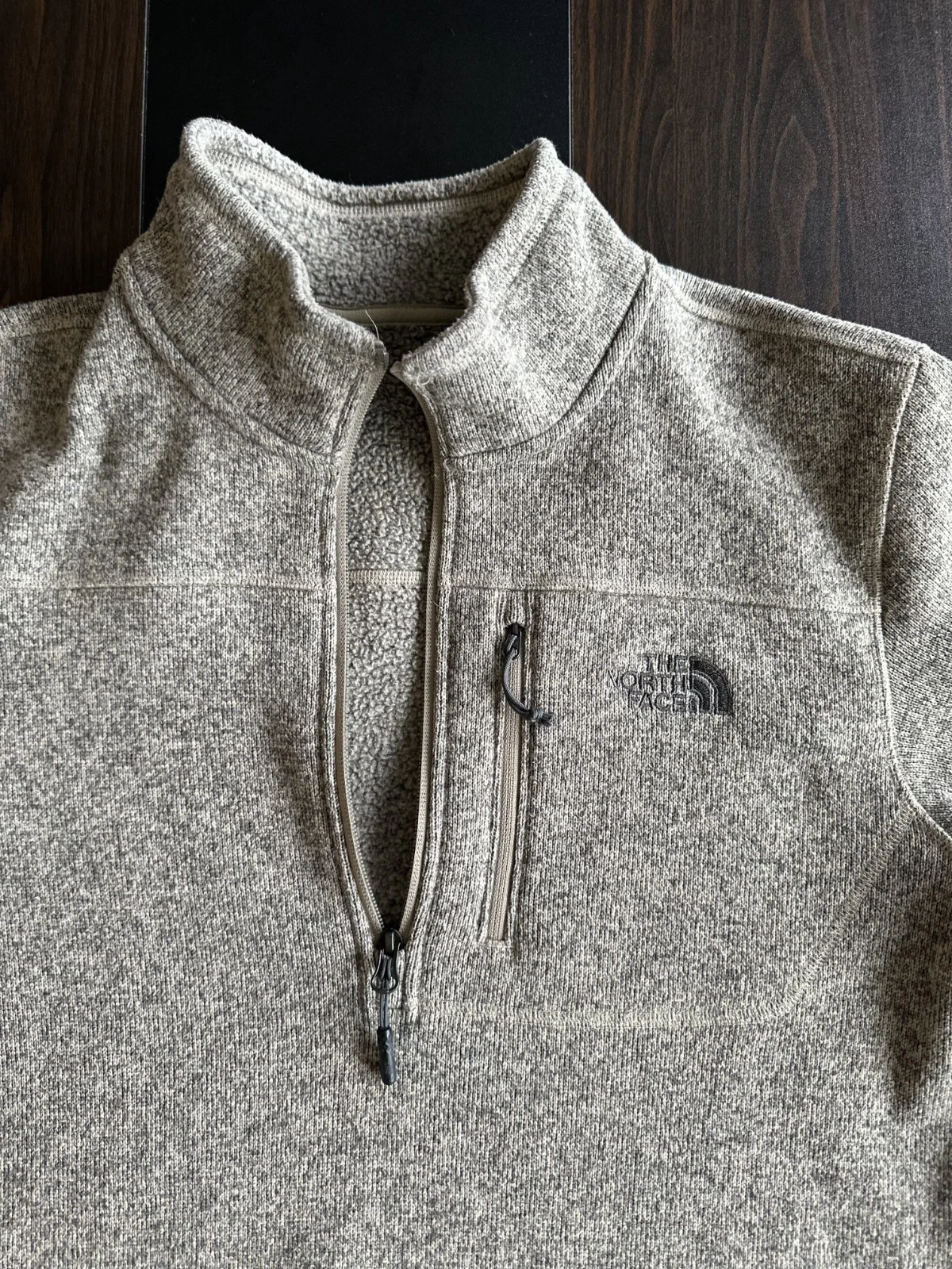 The North Face Men's Gray Long Sleeve Quarter-Zip Fleece Pullover Jacket Medium