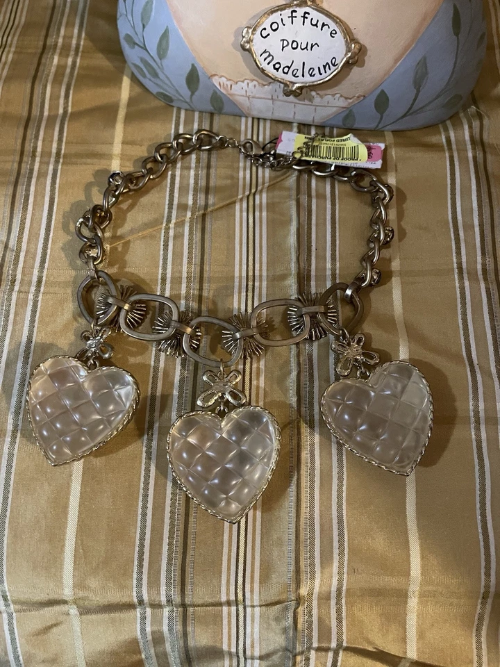 Collar Betsey Johnson Esmerilado Transparente, Amatista, Corazones, Declaración Nuevo con Etiquetas Foto 2 de 2