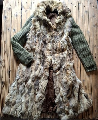 Vintage 70er Jahre Kaninchenfellmantel mit Strickärmeln - Boho Chic