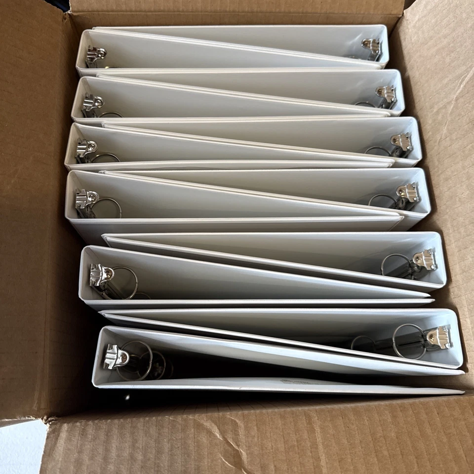 Avery Economy View 3 Ring Binders 1" Round Rings 12/pack White Binders (05711) - Image 4 of 4