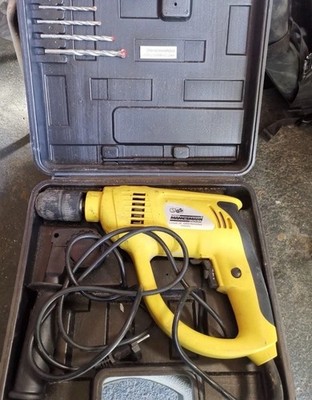 Mannesmann Bohrmaschine mit Bohrer, Griff und Koffer 1200W
