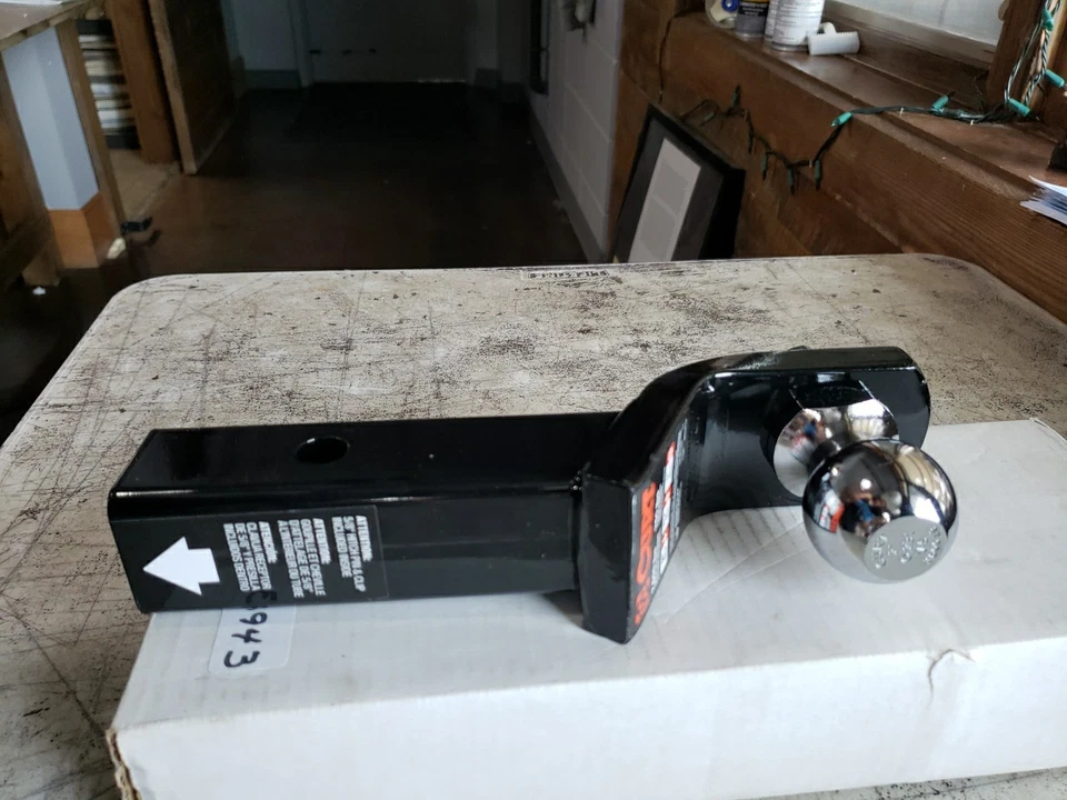 GM OEM 19366943 2015-24 Chevy Suburban Tahoe XT5 7.500 lb enganche de remolque Foto 3 de 4