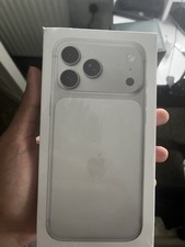 Apple iPhone 17 Pro Max Silver