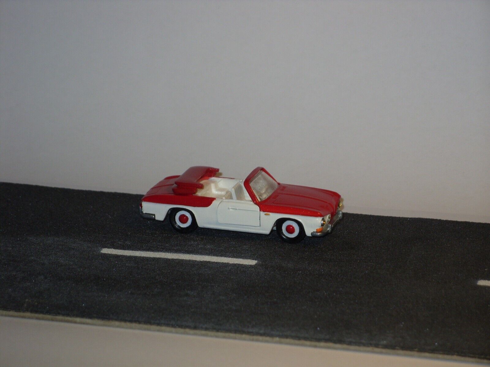 Bild 1 von 6