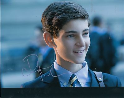 ゴッサム ブルース・ウェイン デヴィッド・マズーズ 直筆サイン DAVID MAZOUZ signed *GOTHAM* Bruce Wayne TV SHOW 8X10 photograph W