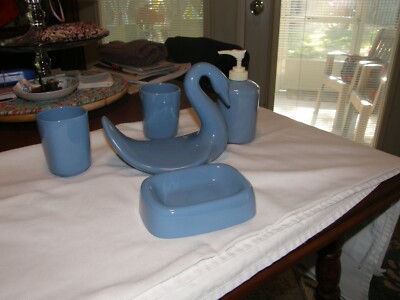 5PCS B/R Acces. Set - 1 sanitizer bottle, 2 m/wash cups, 1 towel holder, 1S/Dish