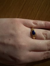 Eleganter 333 Goldring mit Lapis Lazuli